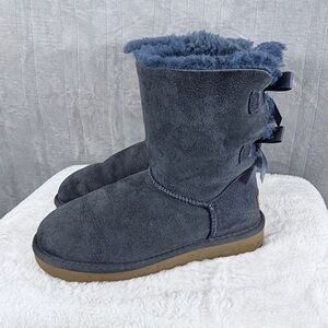 UGG Bailey Bow II Navy Blue Sheepskin Winter Boots Women’s 5